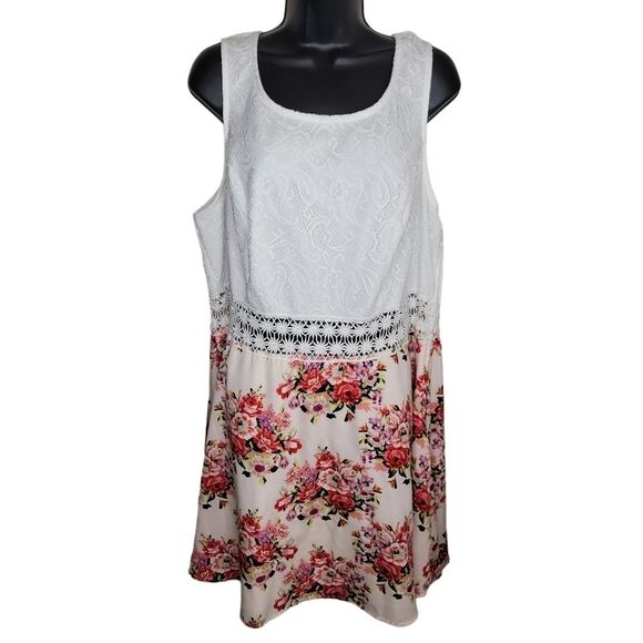 RUE 21 Plus Size floral lace fit and flare dress size 3x - Picture 1 of 5